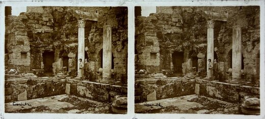 Visitors at Corinth site, 1930, Greece Greece 1930